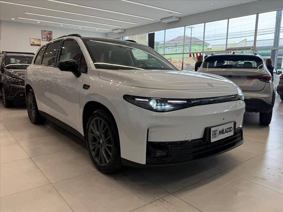 LEAPMOTOR C10 28,4 KW REEV